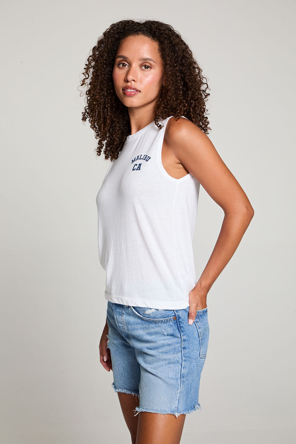 Malibu Ca Muscle Crop Tee WOMENS chaserbrand