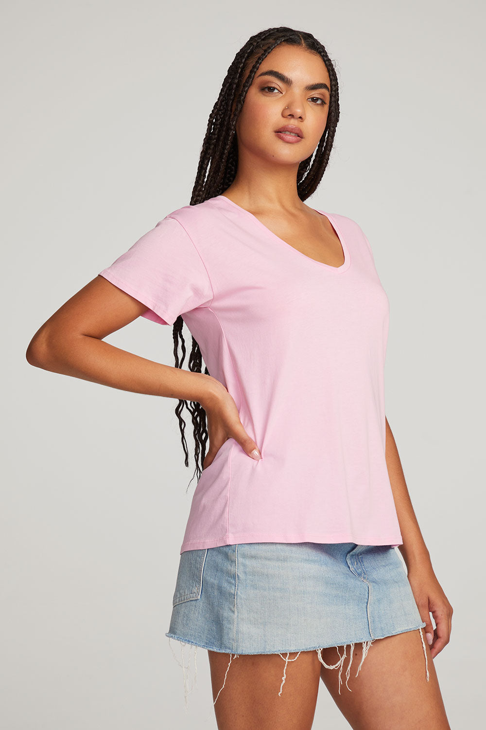 Everyday Essential Pastel Lavender V-neck Tee WOMENS chaserbrand