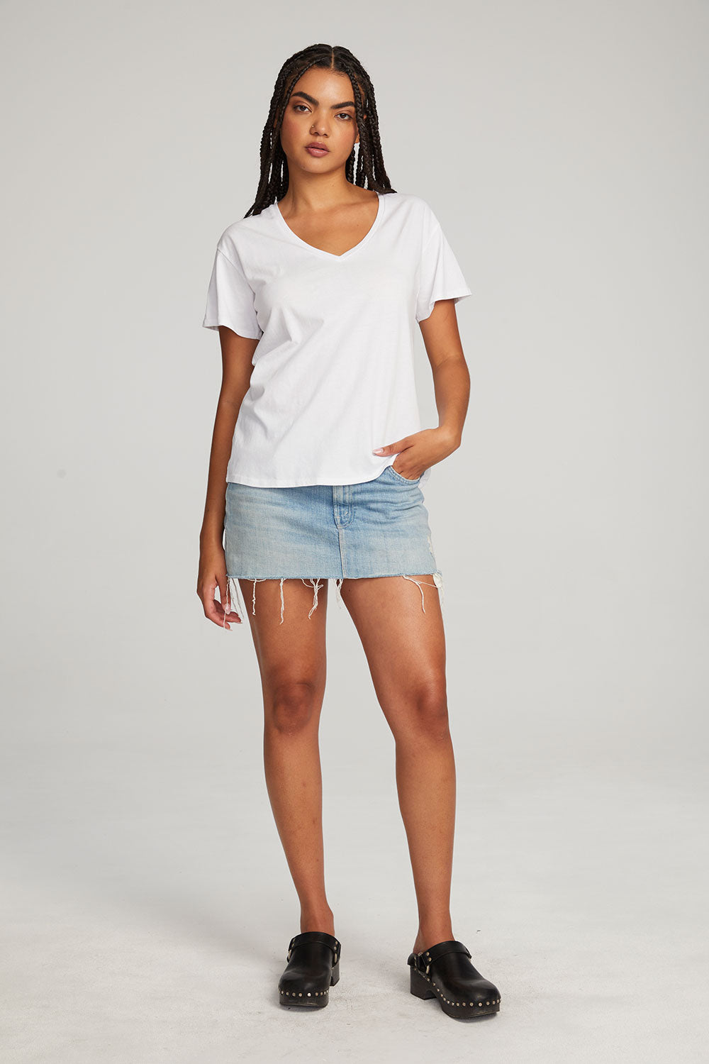 Everyday Essential White V-neck Tee WOMENS chaserbrand