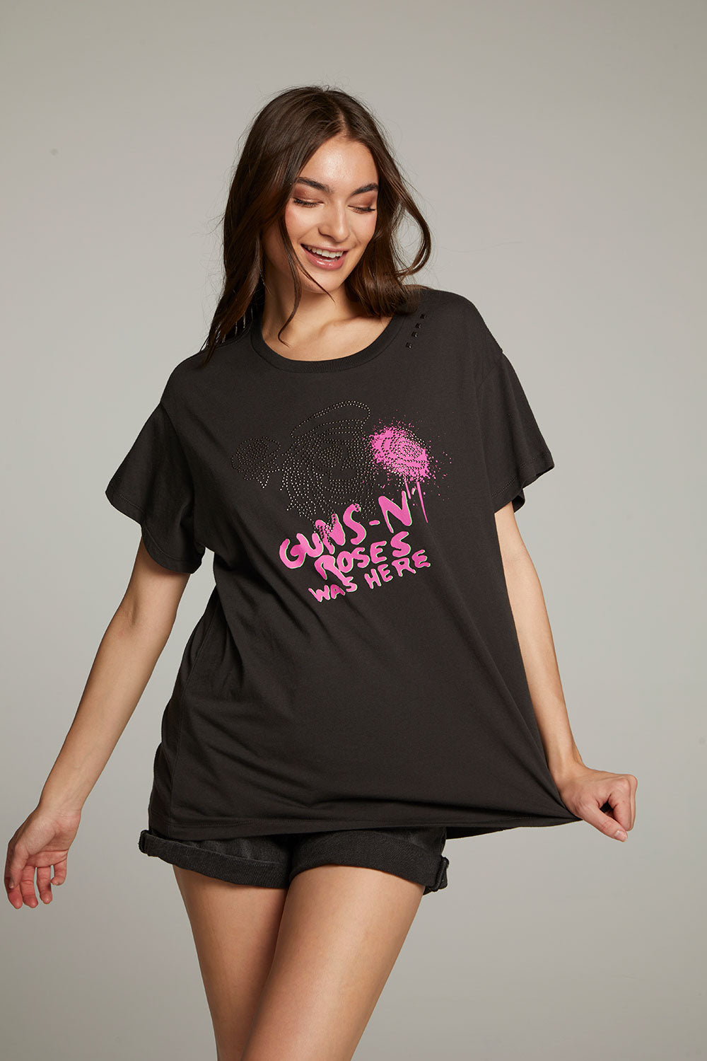 Gun n&#39; Roses Studded Skull Tee WOMENS chaserbrand