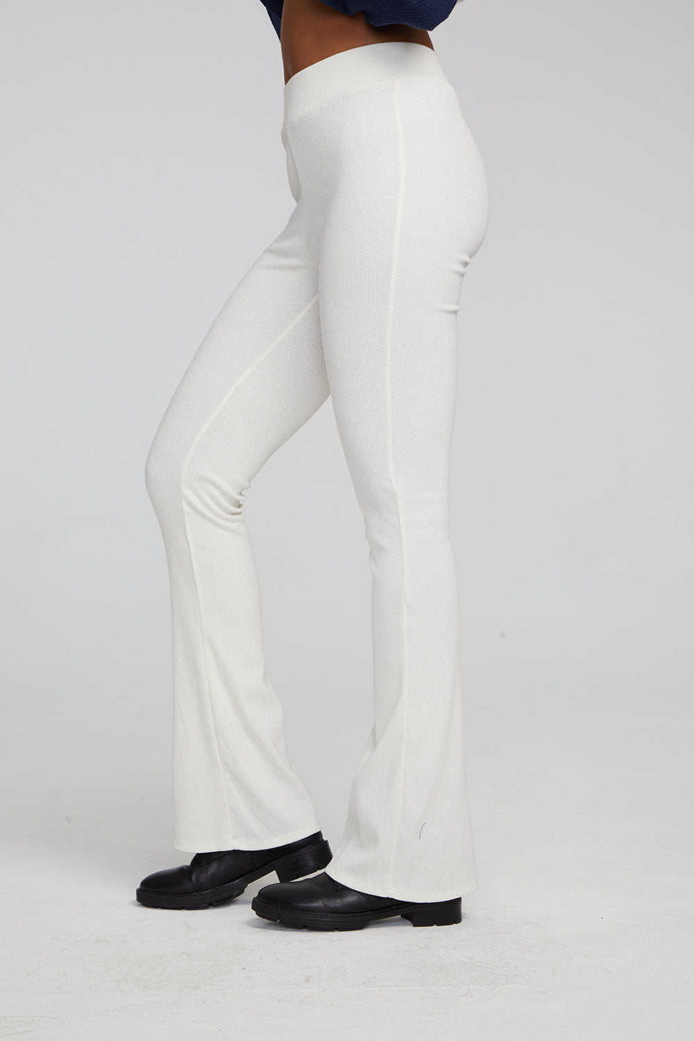 Tara Bright White Legging WOMENS chaserbrand