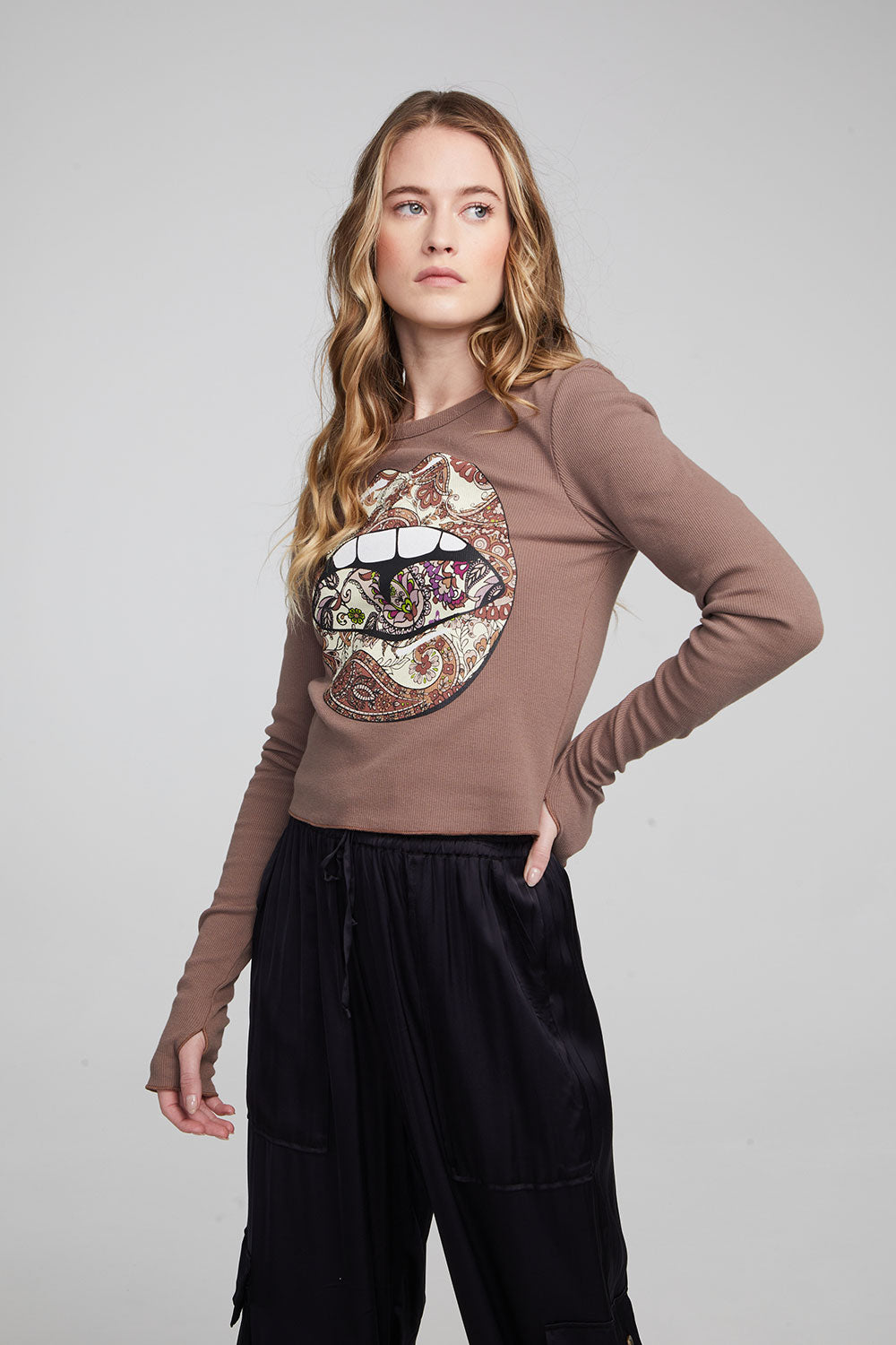 Paisley Lips Long Sleeve WOMENS chaserbrand