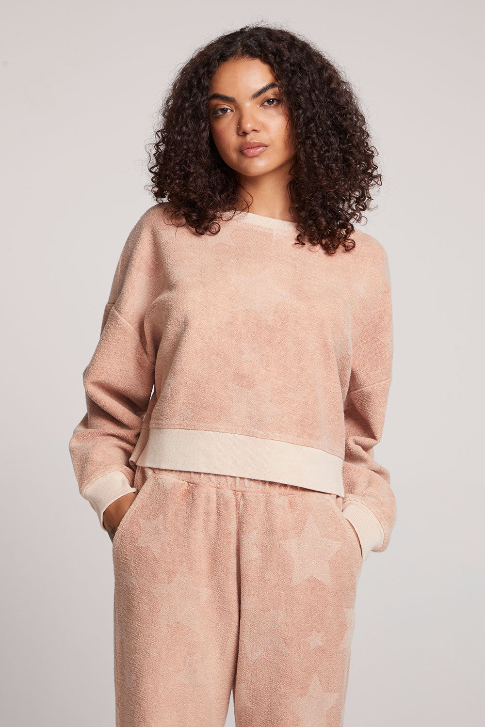 Ramone Star Pullover Womens chaserbrand