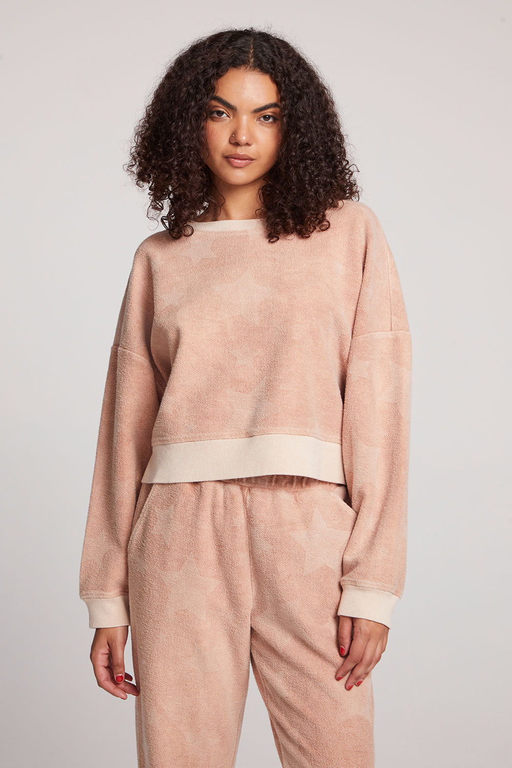 Ramone Star Pullover Womens chaserbrand