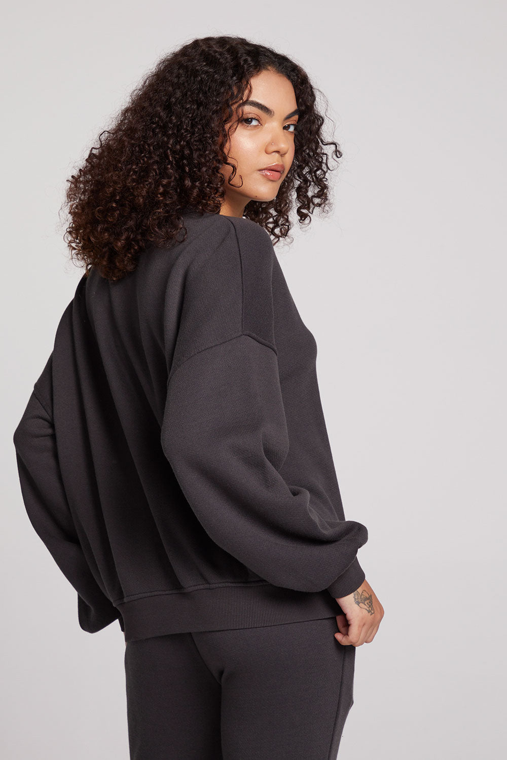 Alonzo Licorice Pullover Womens chaserbrand