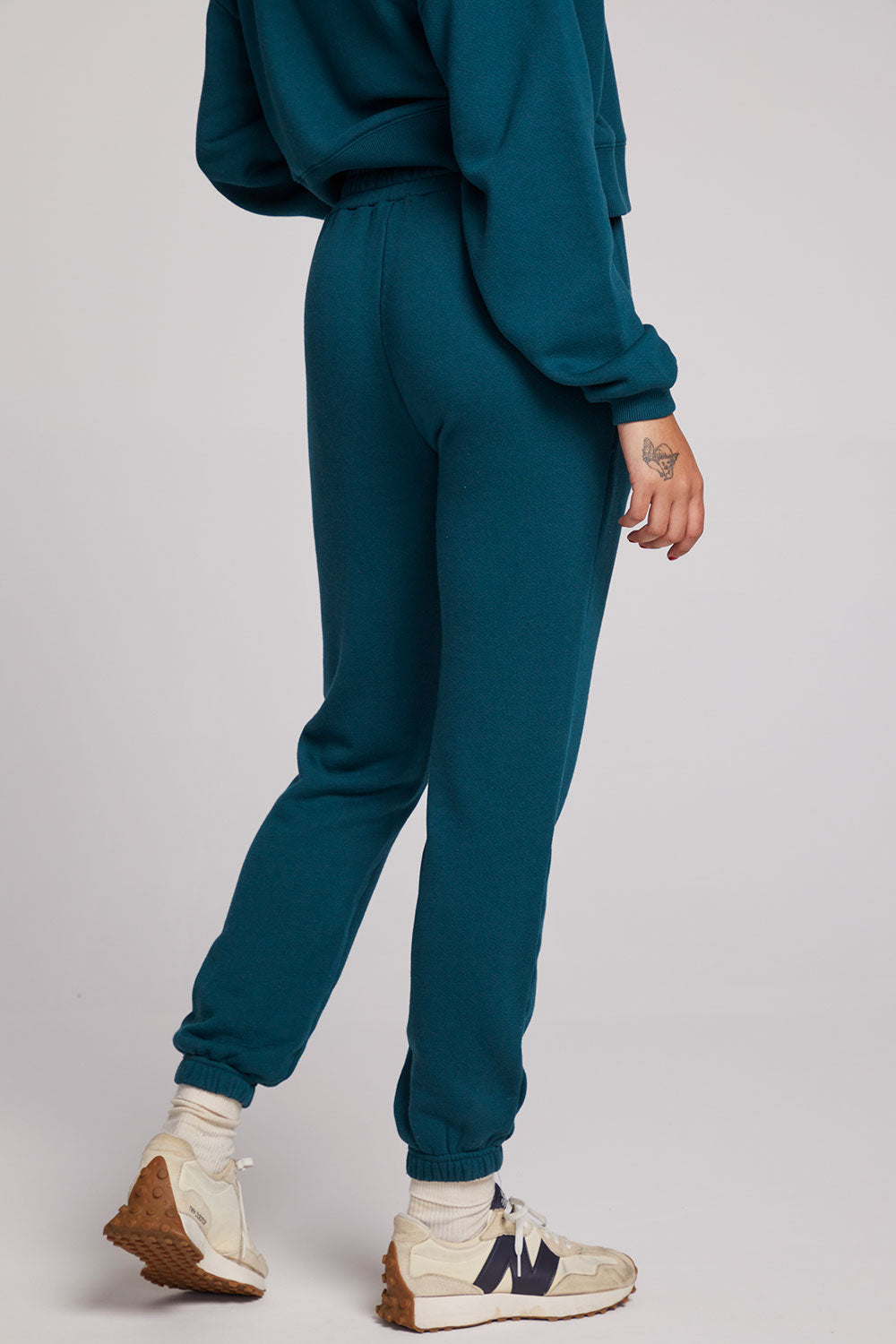 Wilshire Dark Sea Joggers Womens chaserbrand