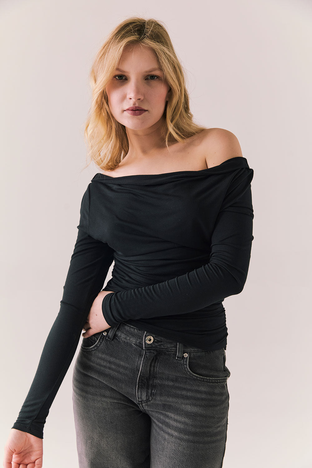 Ivy True Black Long Sleeve
