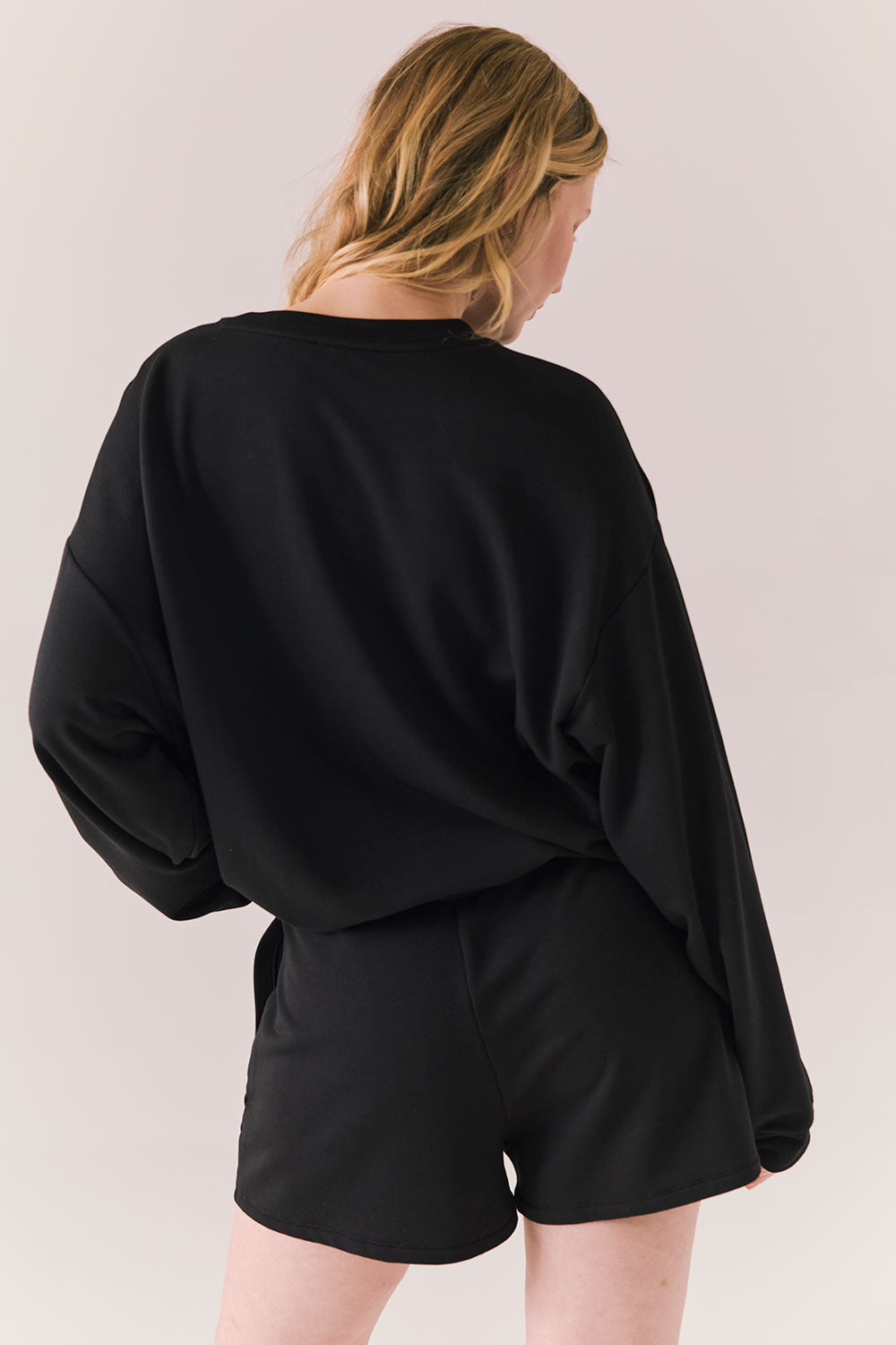 Cornell True Black Pullover