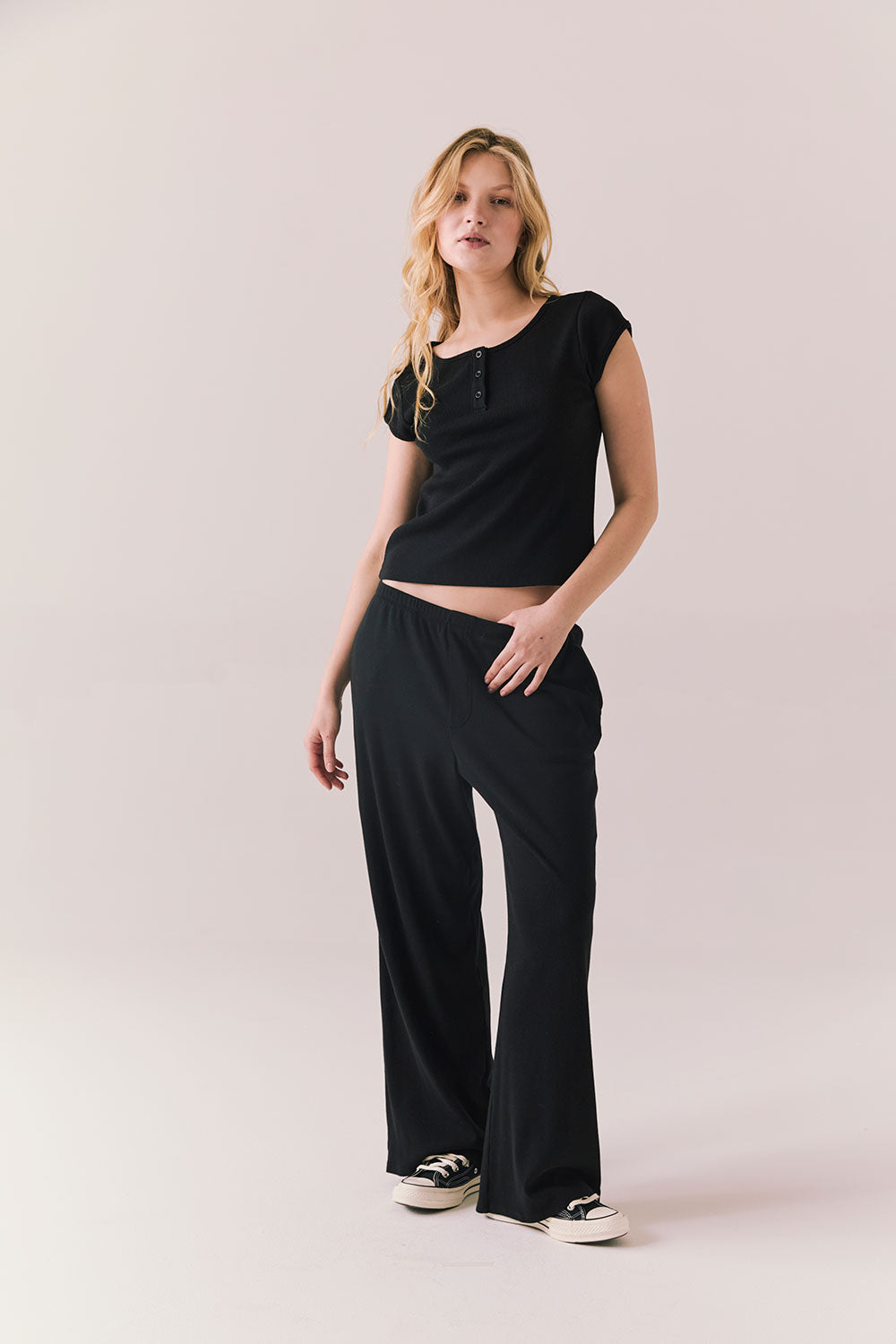 Yale True Black Tee