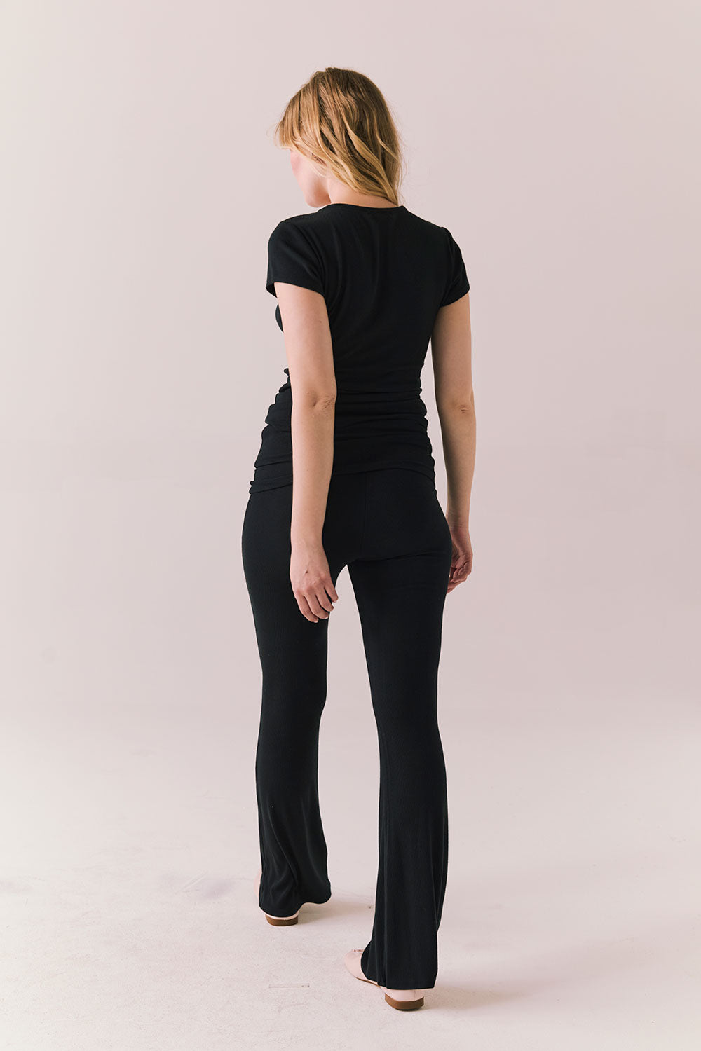 Honey True Black Tee Womens chaserbrand