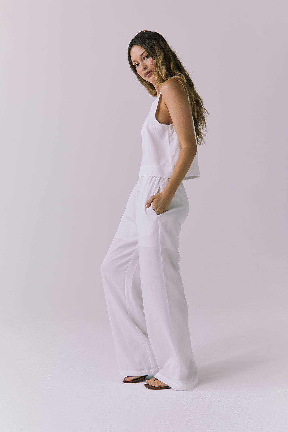 Lee White Trousers – chaser