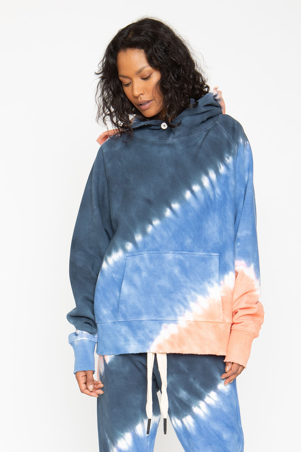 Tie Dye Fleece Front Pocket Hoodie WOMENS chaserbrand