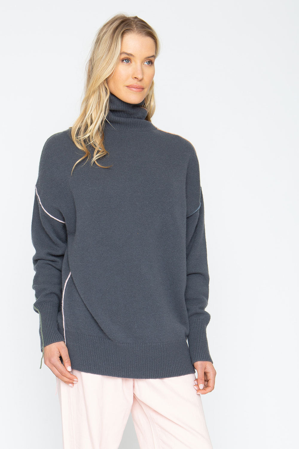 Turtle Sweater - Charbon Womens chaserbrand