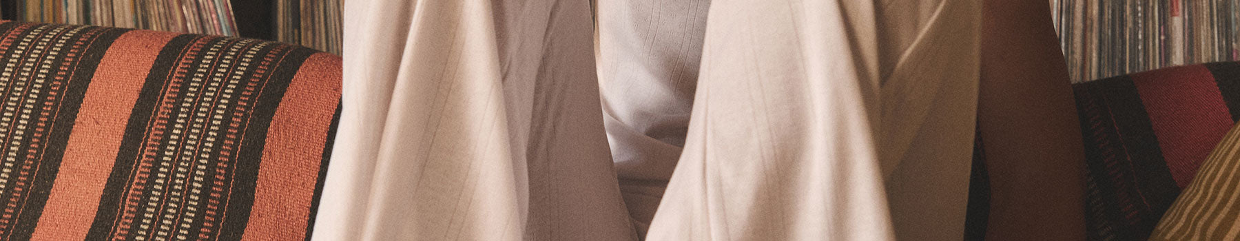 Versatile and stylish women’s pants and leggings designed for everyday ease and statement-making looks.