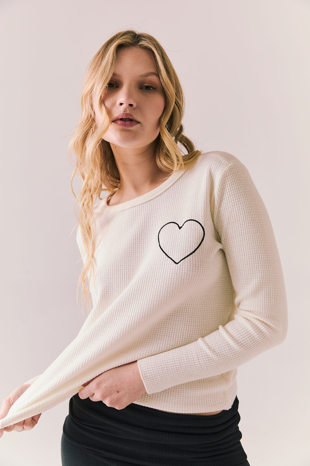 Heart Embroidery Long Sleeve Womens chaserbrand