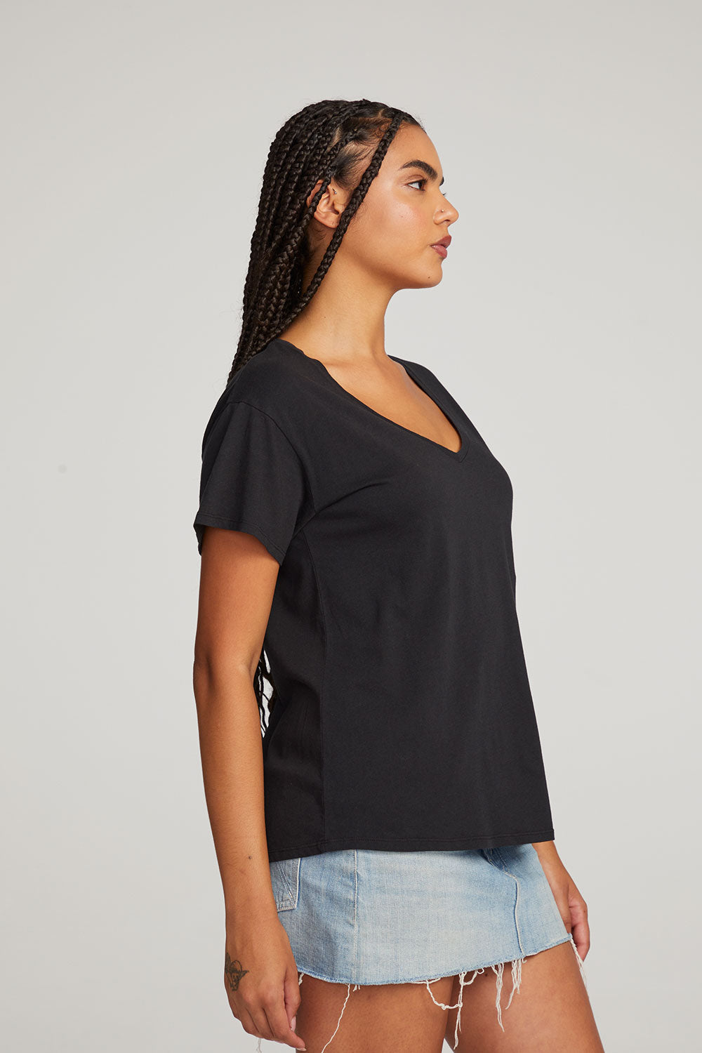 Everyday Essential Black V-neck Tee WOMENS chaserbrand