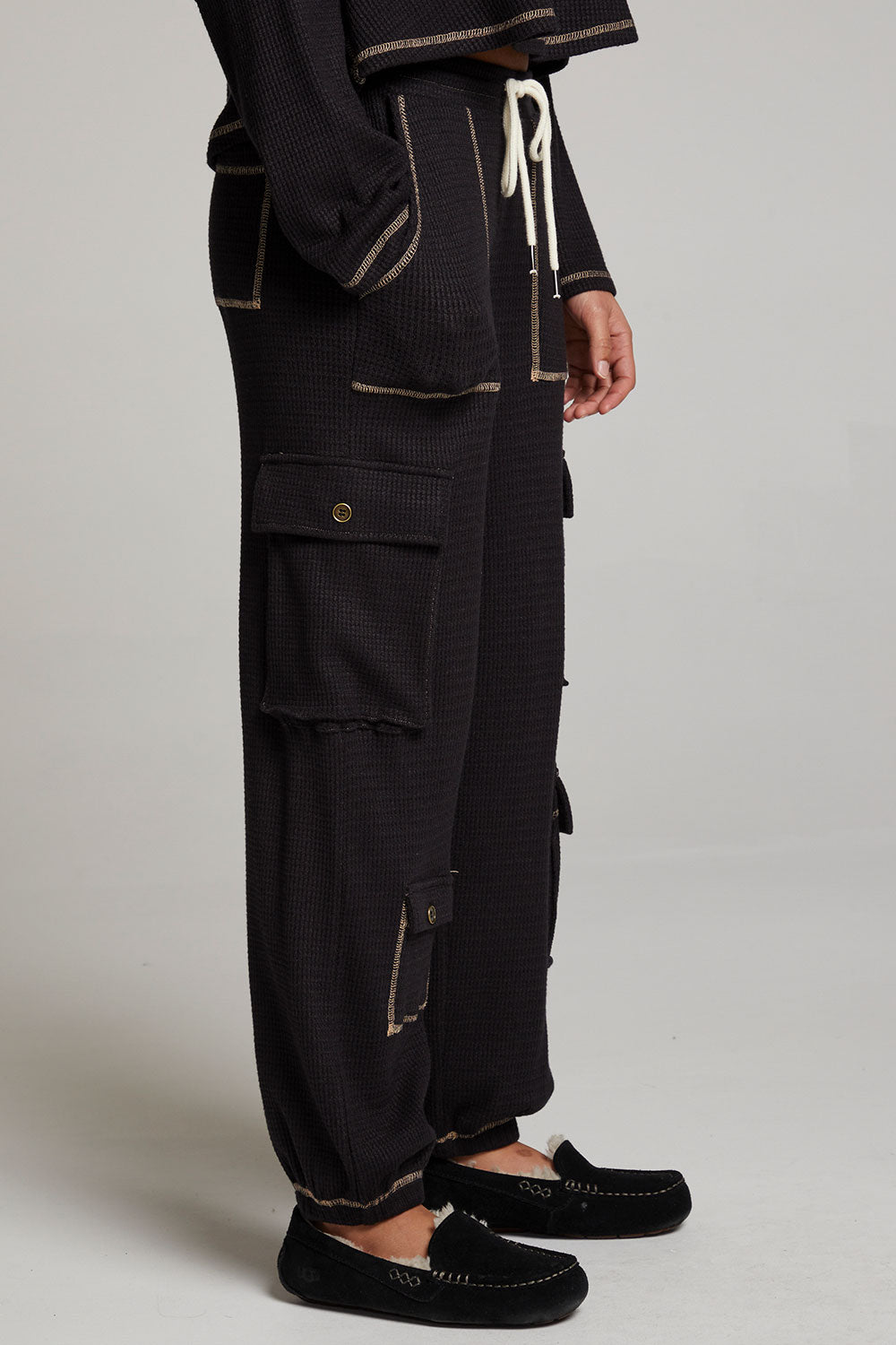 Bily Licorice Jogger WOMENS chaserbrand