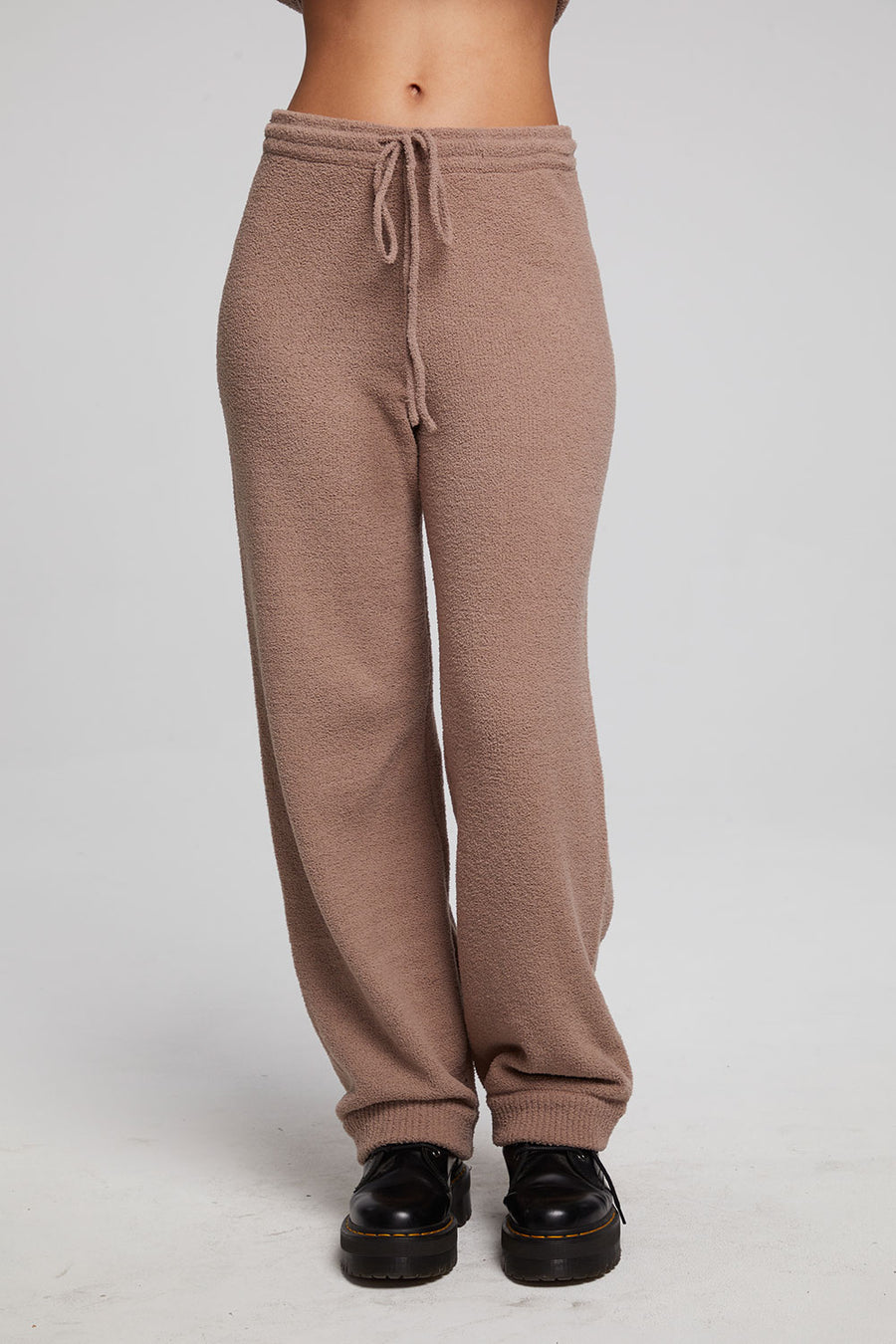 Weekend Warm Taupe Joggers – chaser