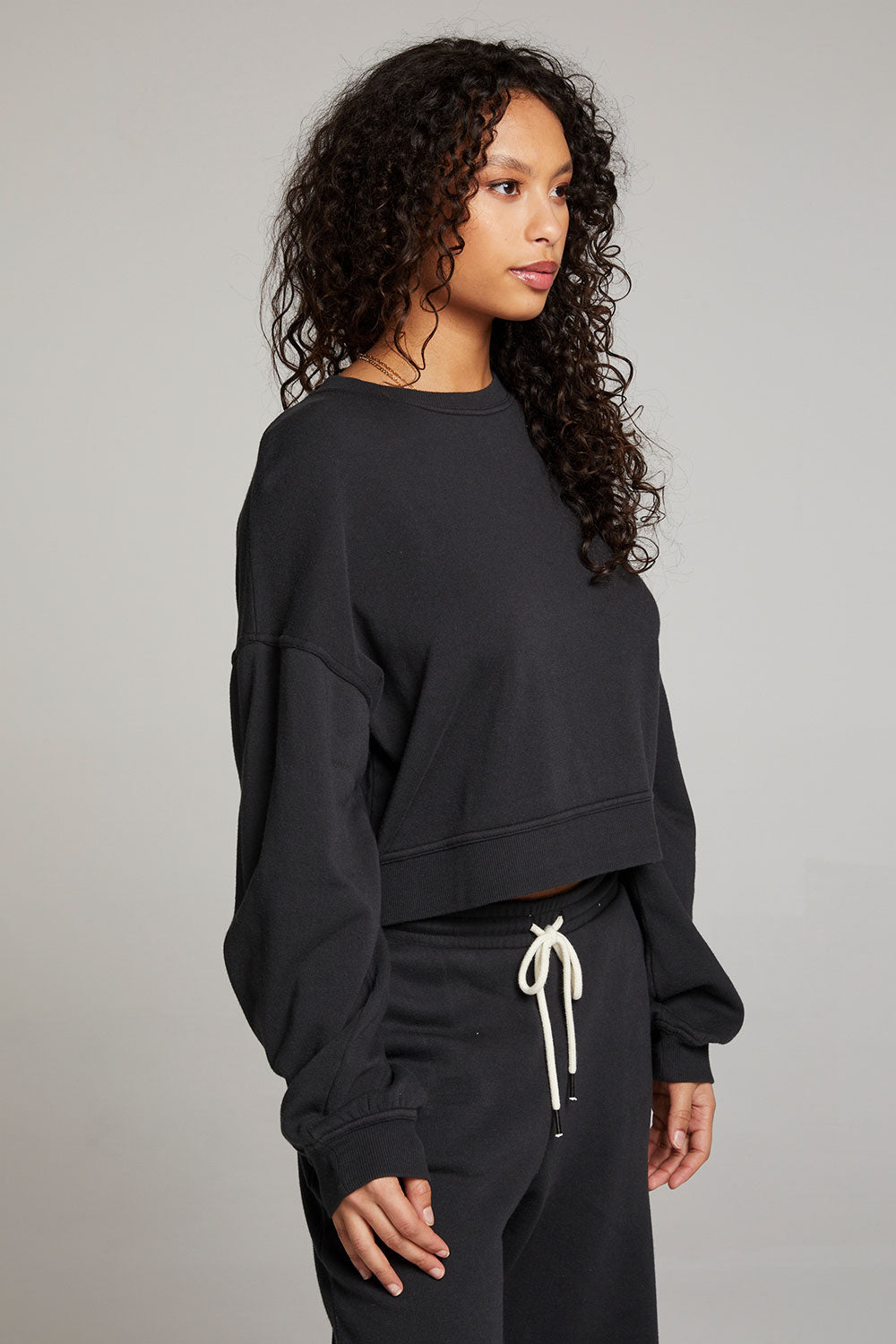 Belly Licorice Pullover WOMENS chaserbrand