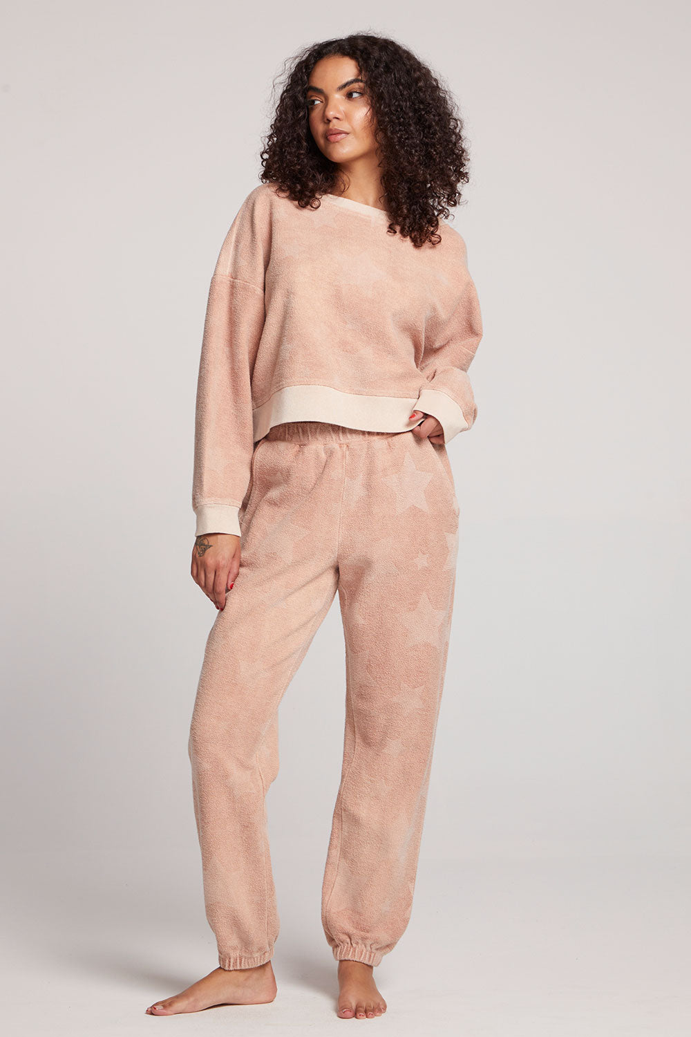 Ramone Star Pullover Womens chaserbrand
