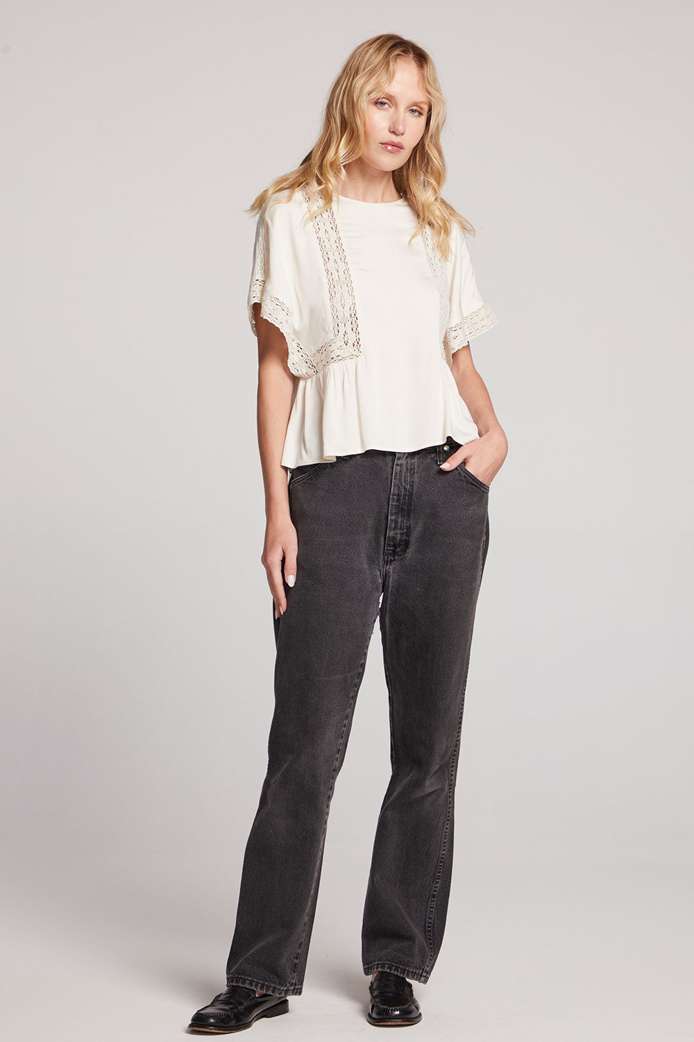 Petal Starry White Short Sleeve Womens chaserbrand