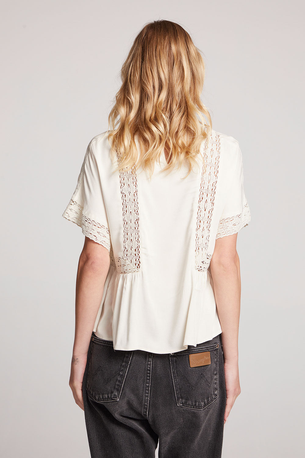 Petal Starry White Short Sleeve Womens chaserbrand