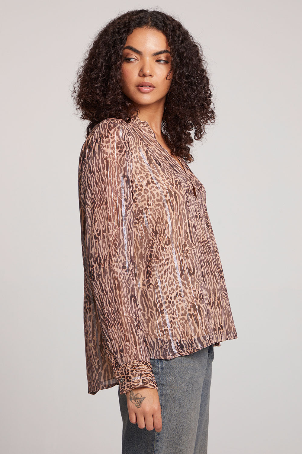 Denver Classic Leopard Blouse Womens chaserbrand
