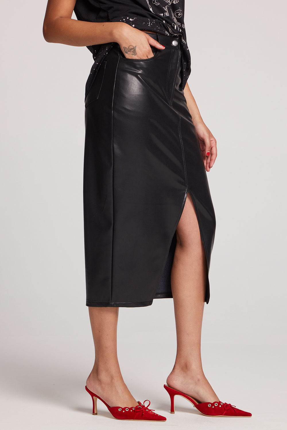 Cassi Licorice Midi Skirt Womens chaserbrand
