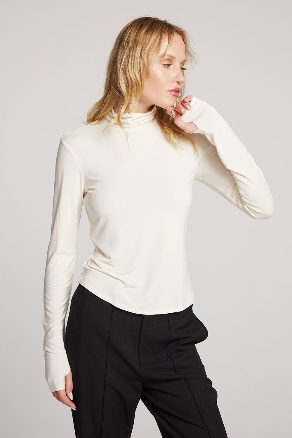 Vicente Starry White Long Sleeve Womens chaserbrand