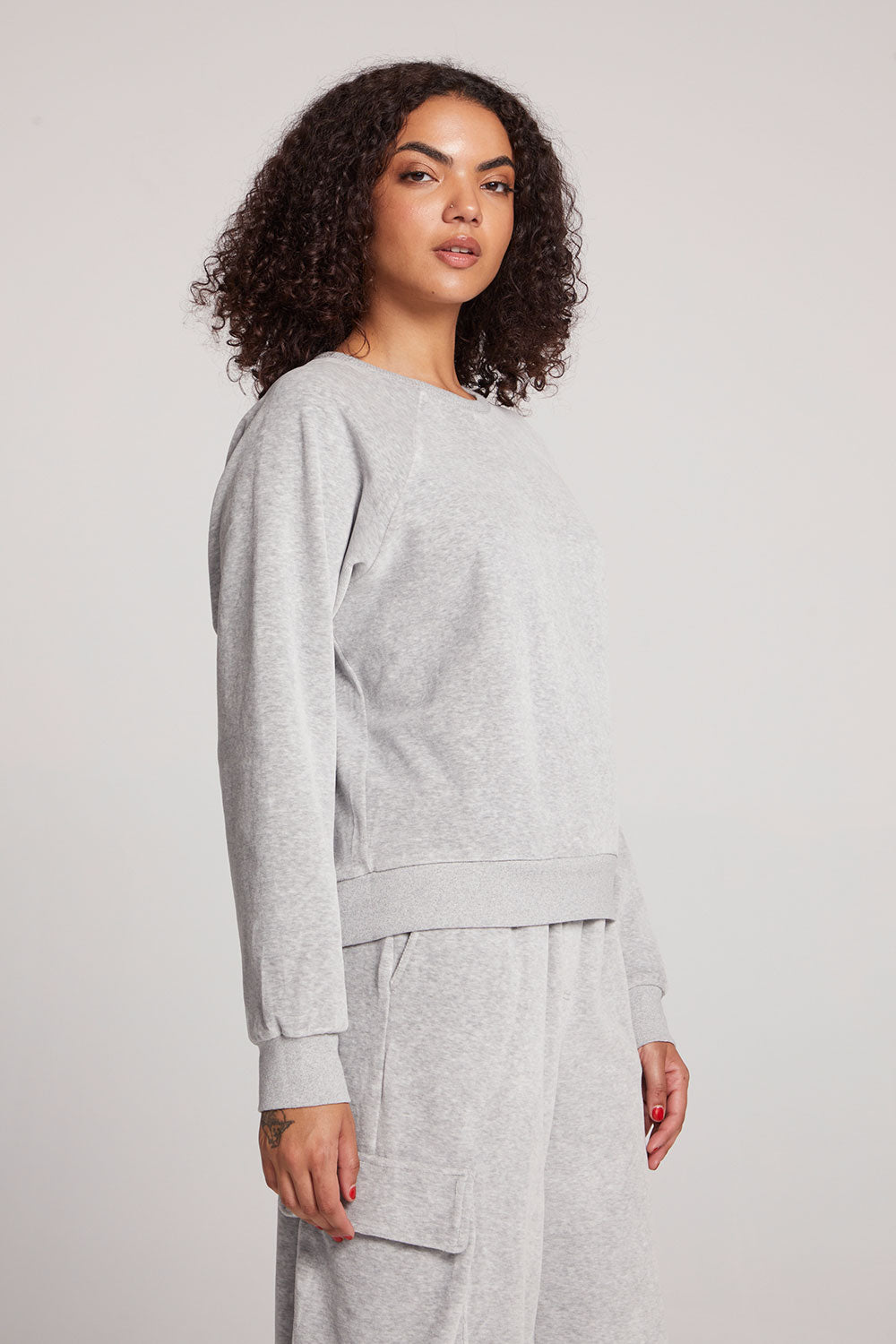 Light Heather Grey Pullover Raglan Womens chaserbrand
