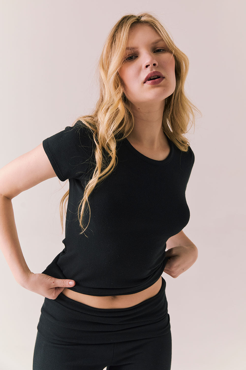 Honey True Black Tee Womens chaserbrand