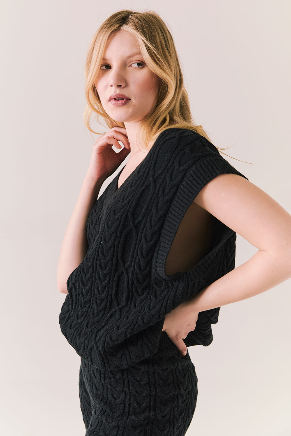 Gaya True Black Sweater Vest Womens chaserbrand
