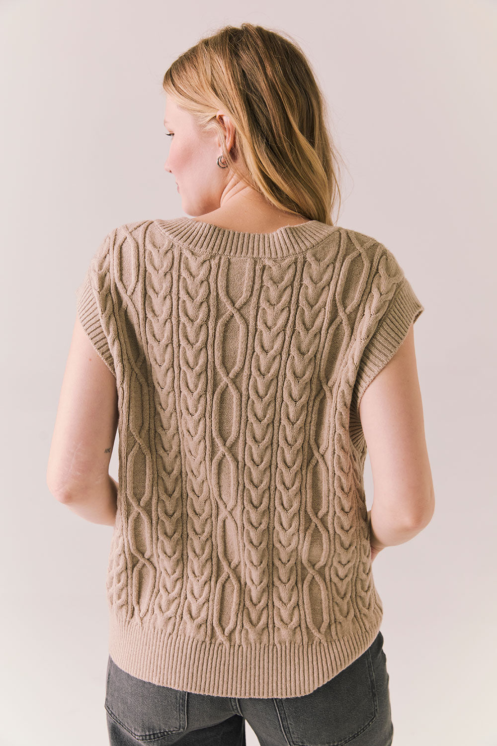 Gaya Heather Oatmeal Sweater Vest Womens chaserbrand