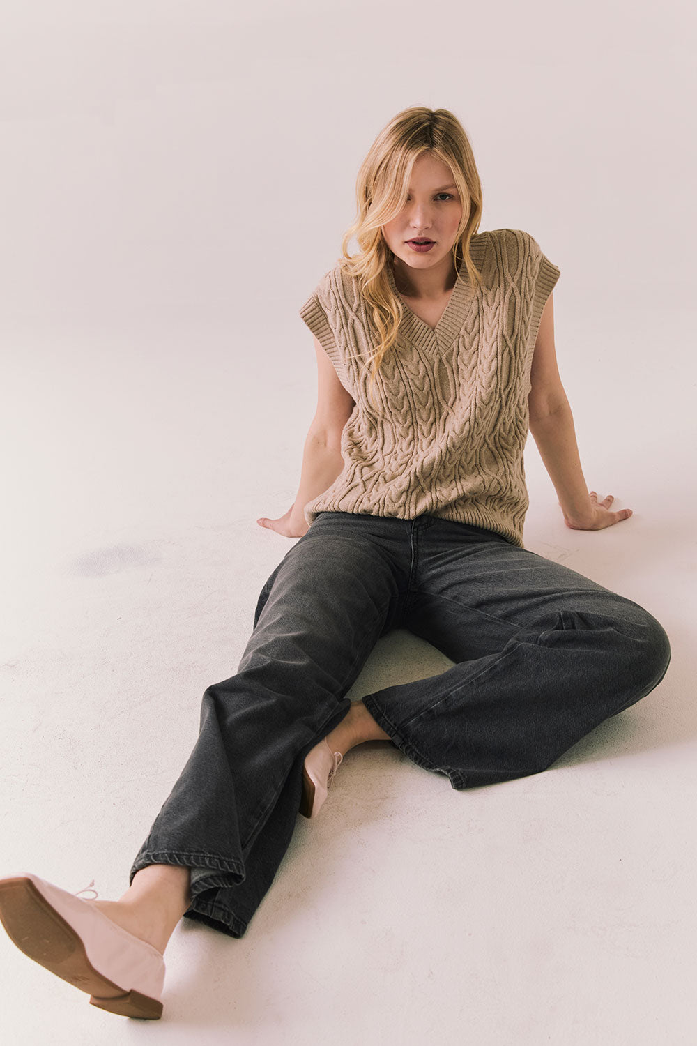 Gaya Heather Oatmeal Sweater Vest Womens chaserbrand