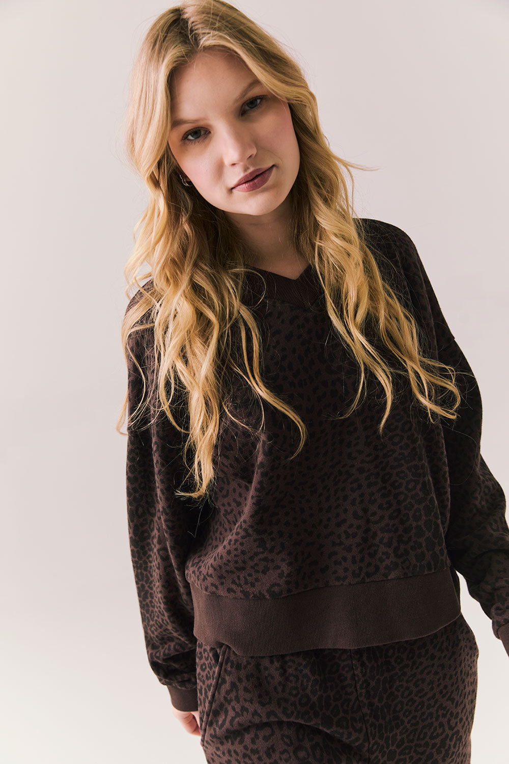 Florie Leopard Pullover Womens chaserbrand