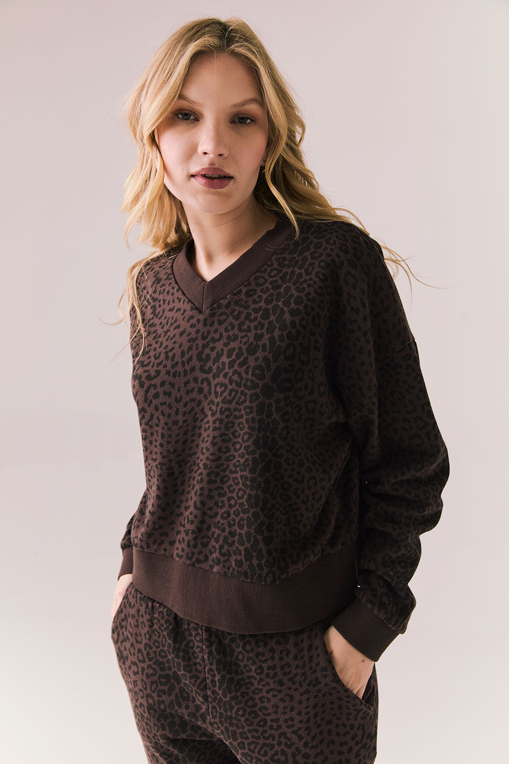 Florie Leopard Pullover Womens chaserbrand