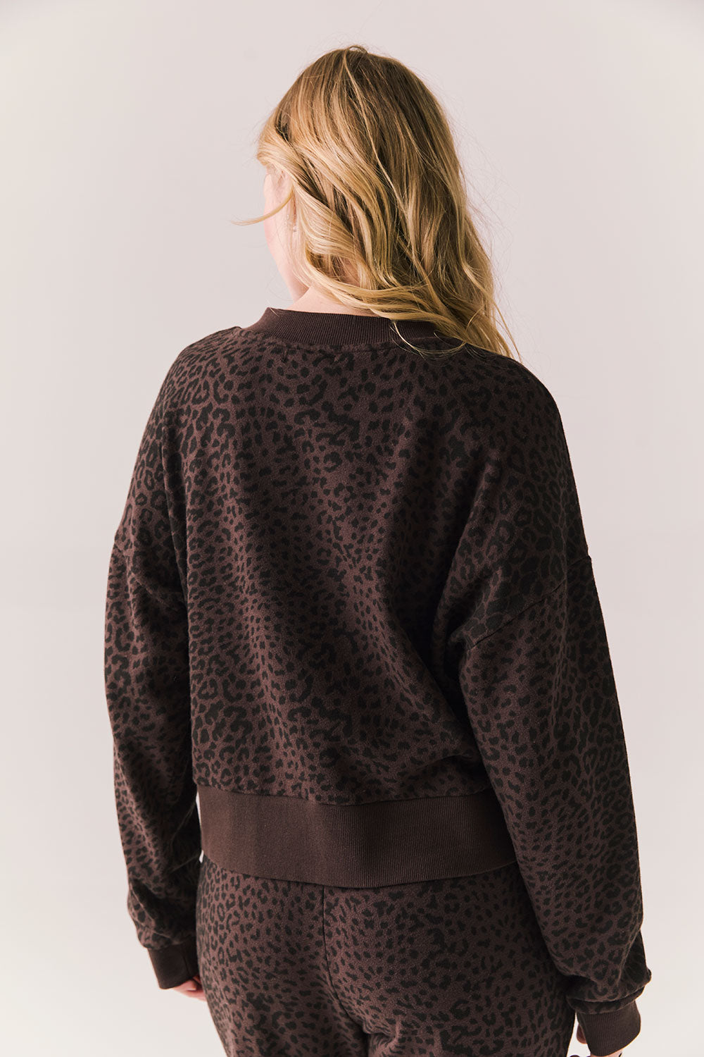 Florie Leopard Pullover Womens chaserbrand