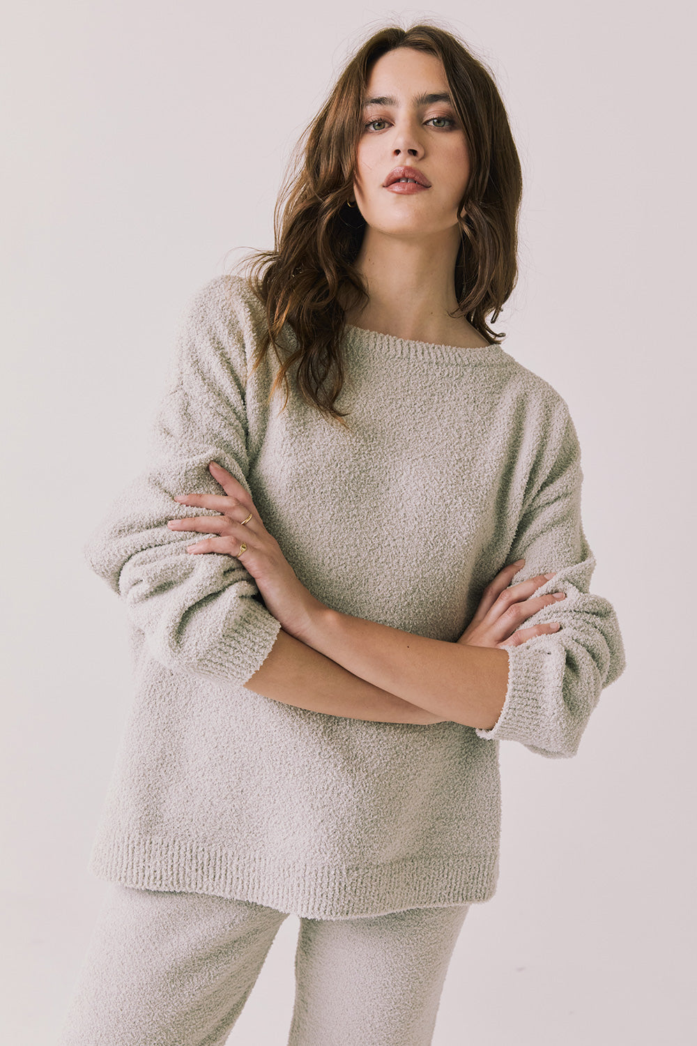 Front view of woman wearing Chaser’s Miller Heather Grey Pullover Sweater on a white background
