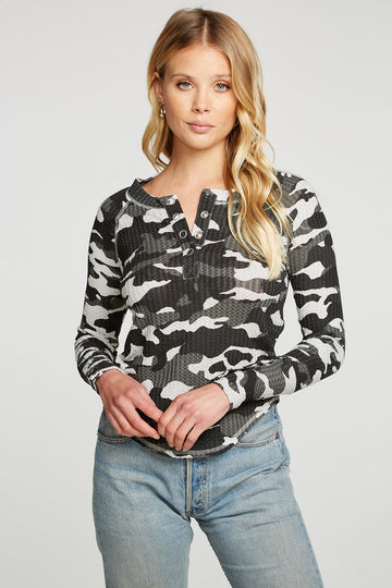 Vintage Thermal Long Sleeve Snap Cuff Raglan Shirttail Henley WOMENS - chaserbrand