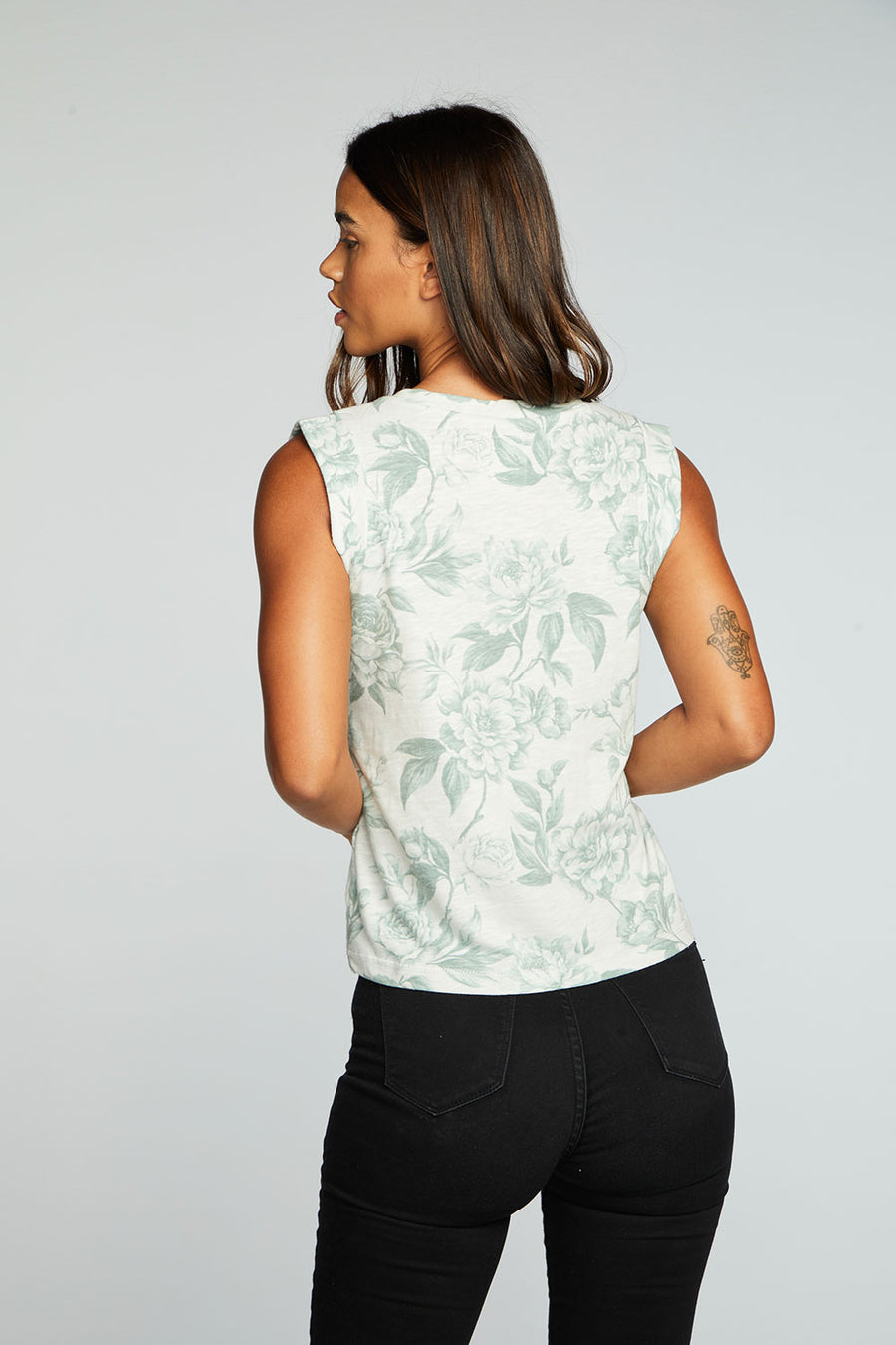Gauze Jersey Rolled Armhole V Neck Muscle Tank WOMENS chaserbrand