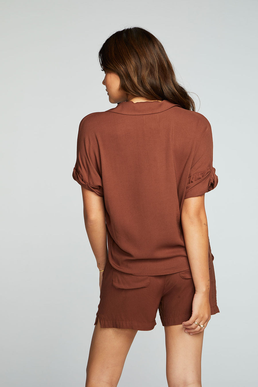Heirloom Wovens Button Down Roll Sleeve Work Shirt WOMENS chaserbrand
