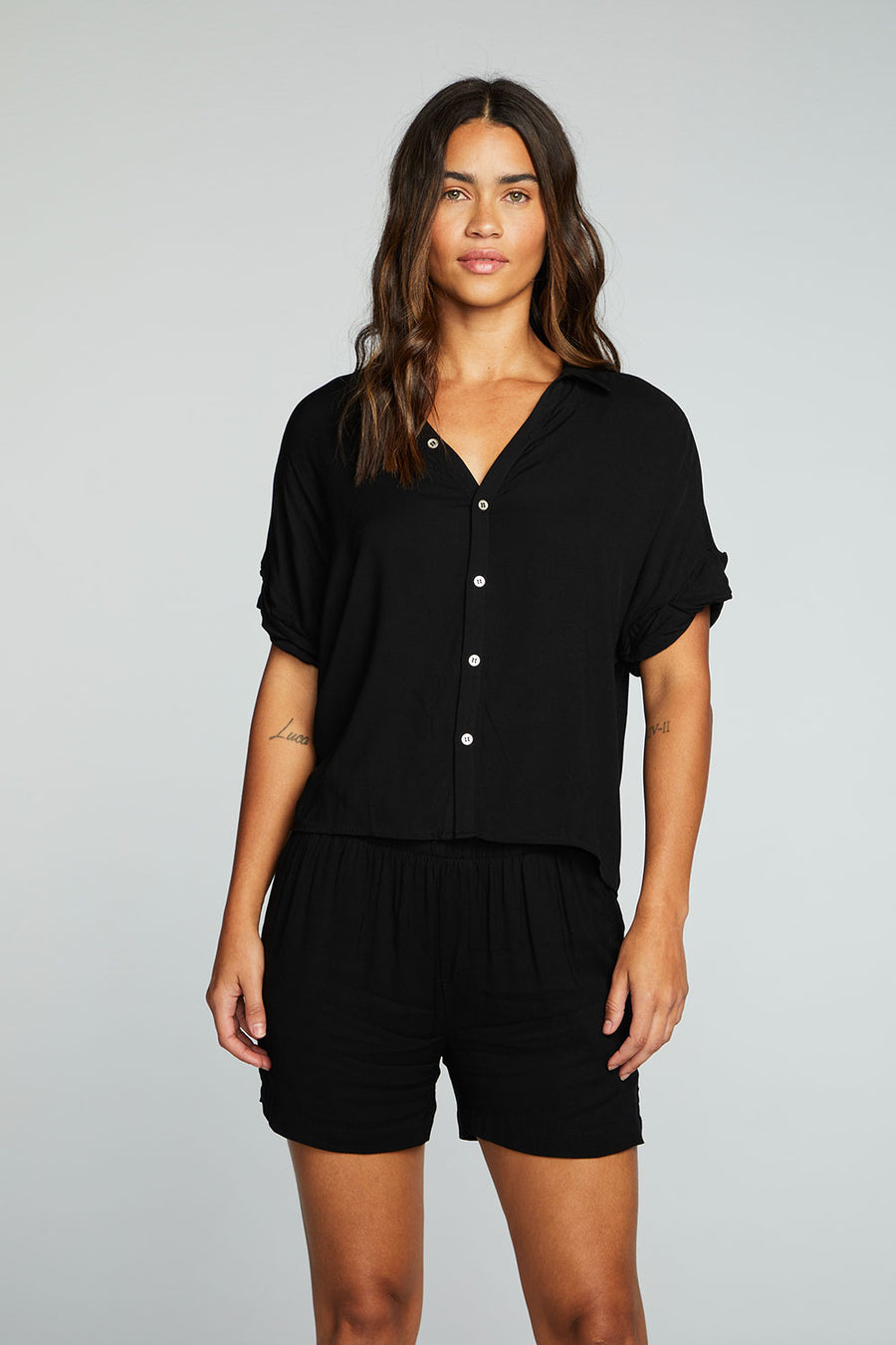 Heirloom Wovens Button Down Roll Sleeve Work Shirt WOMENS chaserbrand