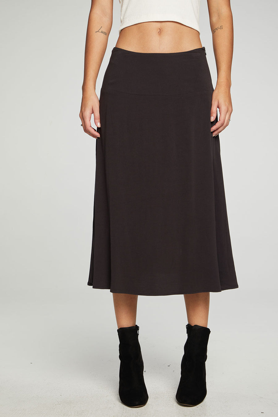 Flouncy Side Slit Midi Skirt WOMENS chaserbrand