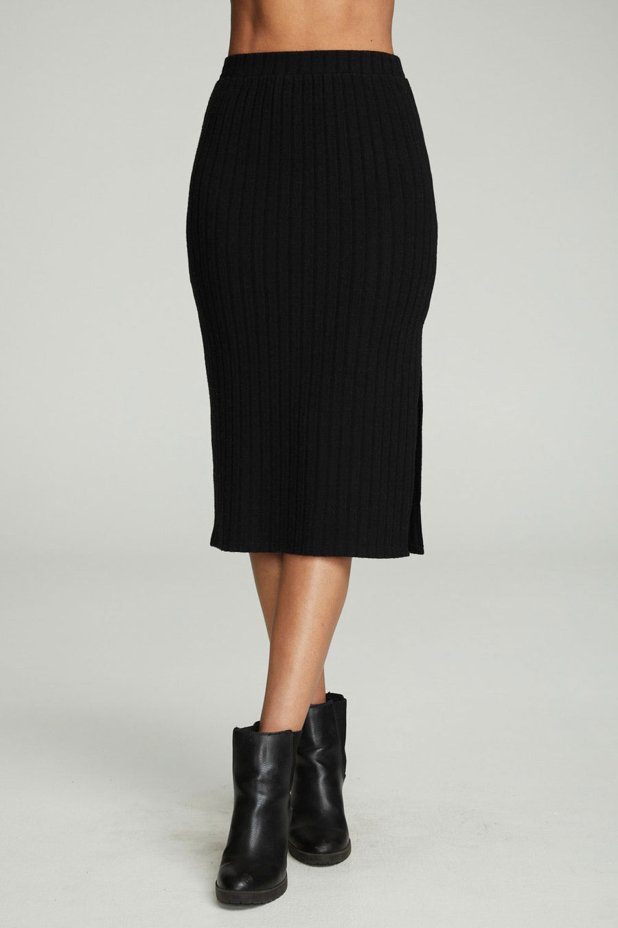 Pencil Skirt With Side Slit WOMENS chaserbrand