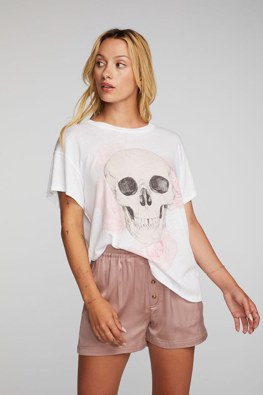 Skull Long Sleeve & Roses Womens chaserbrand