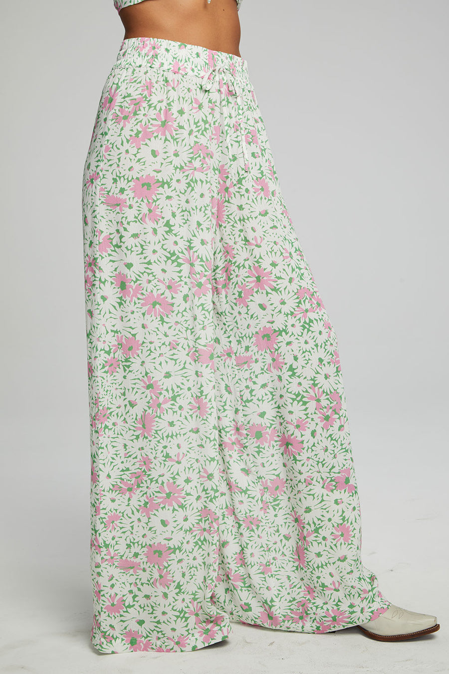 Hudson Joggers - Grass Daisy Floral WOMENS chaserbrand