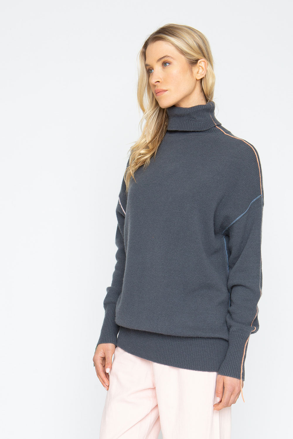 Turtle Sweater - Charbon Womens chaserbrand